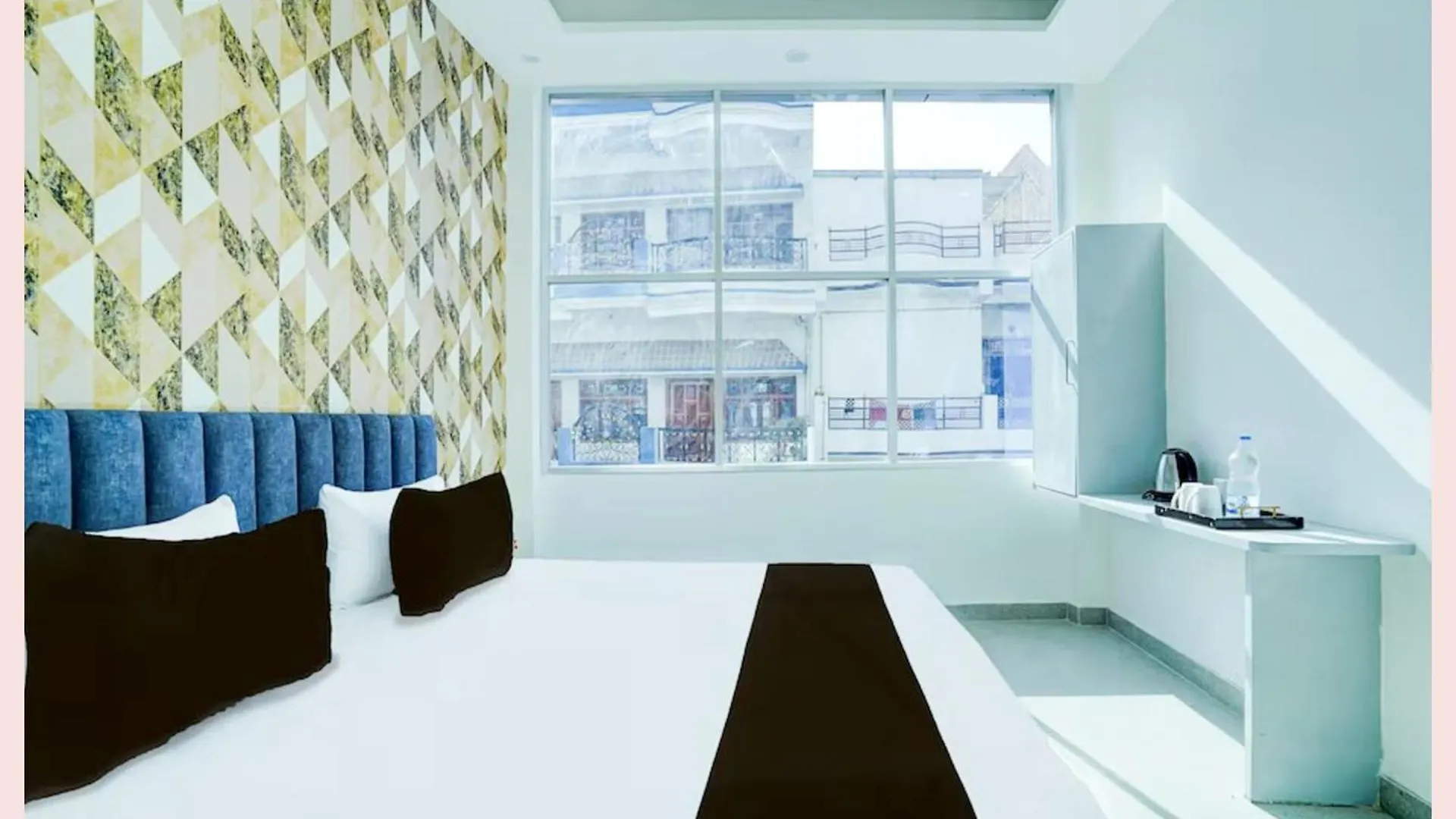 Hotel Vinayak # Grand Near Kashi Vishwanath Temple - Fully Air Conditioning Hotel - A Top Rated Four Star Hotel Varanasi
