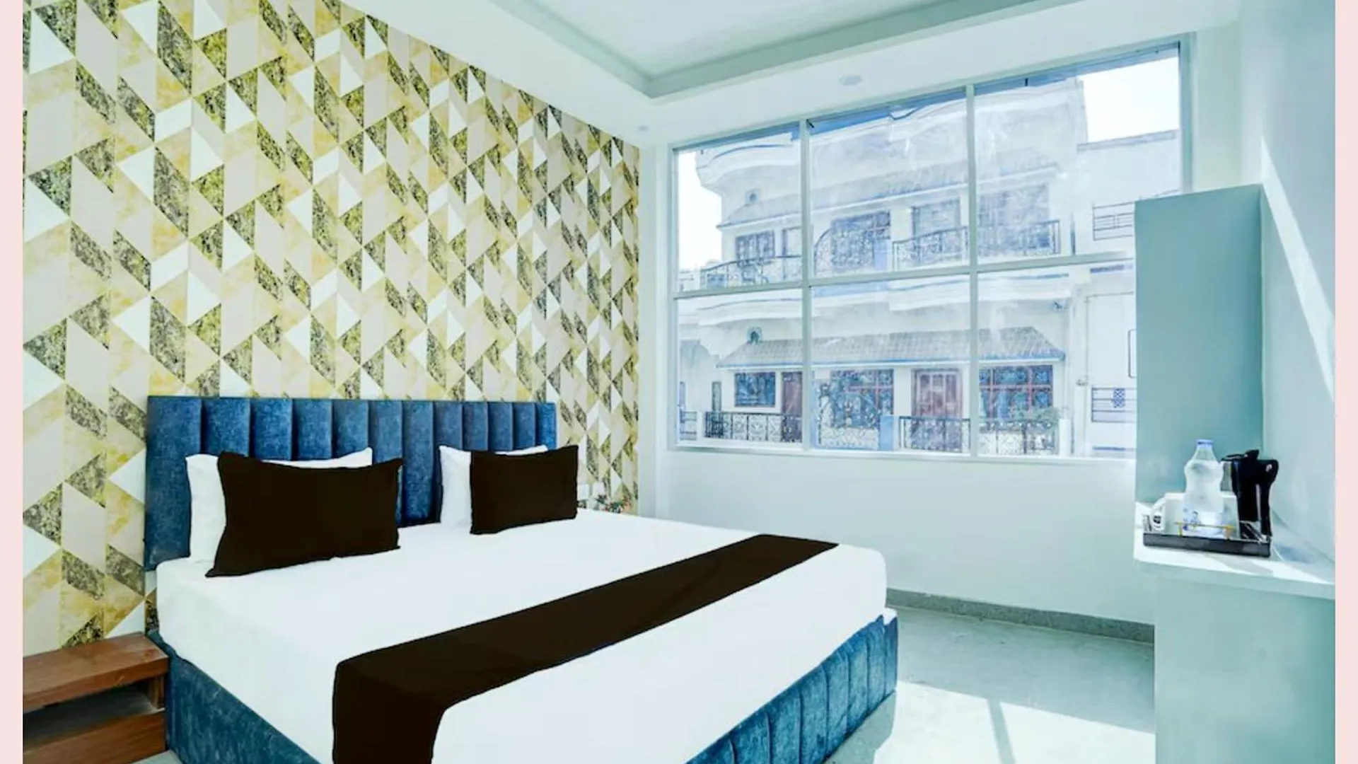 Hotel Vinayak # Grand Near Kashi Vishwanath Temple - Fully Air Conditioning Hotel - A Top Rated Four Star Hotel Varanasi