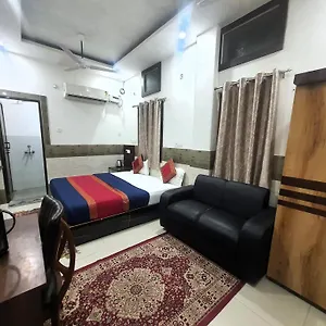 4* Hotel Gateway Of Kashi