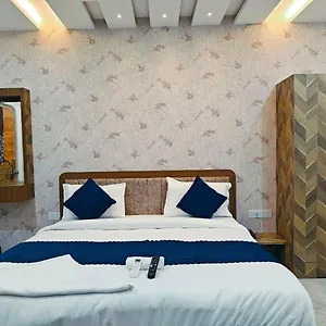 4* Hotel The Pushpraj