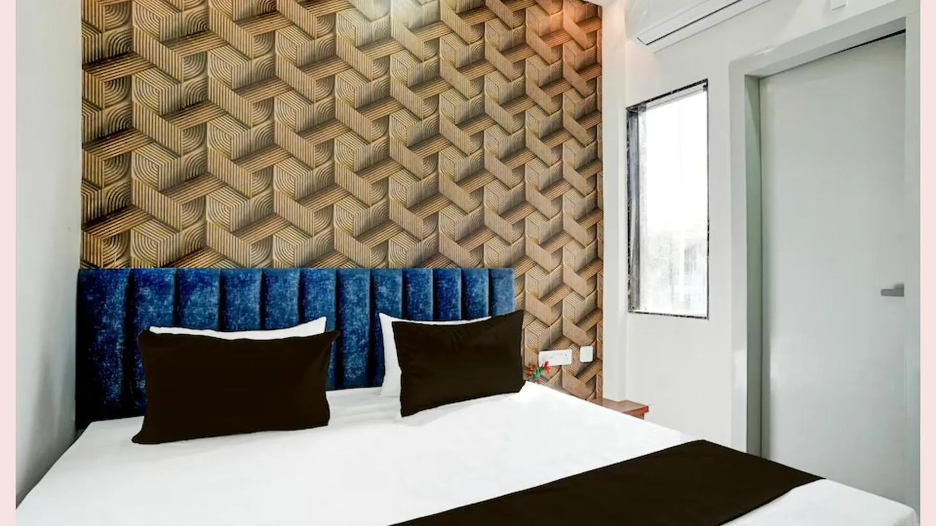 Hotel Vinayak # Grand Near Kashi Vishwanath Temple - Fully Air Conditioning Hotel - A Top Rated Four Star Hotel Varanasi